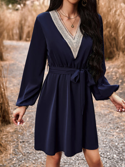 Women's elegant V-neck long-sleeved dress